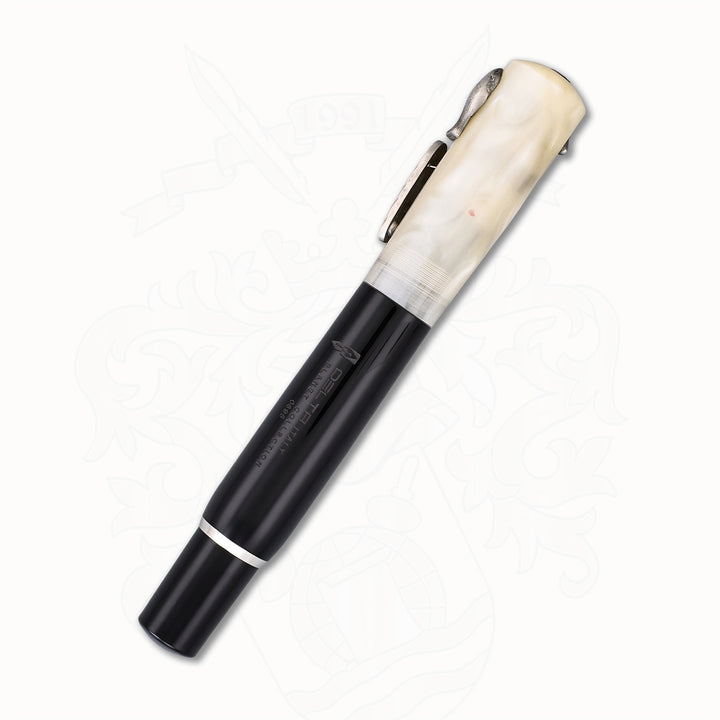 Delta Planet Collection – Animals Fratelli Minori Orso (Bear) Fountain Pen