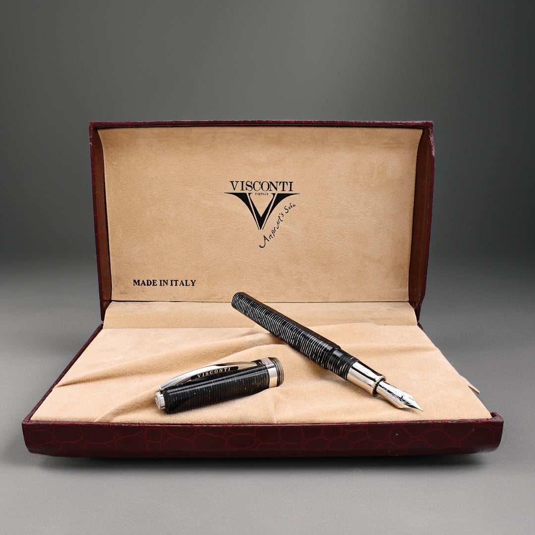Visconti Opera Wall Street Black Fountain Pen