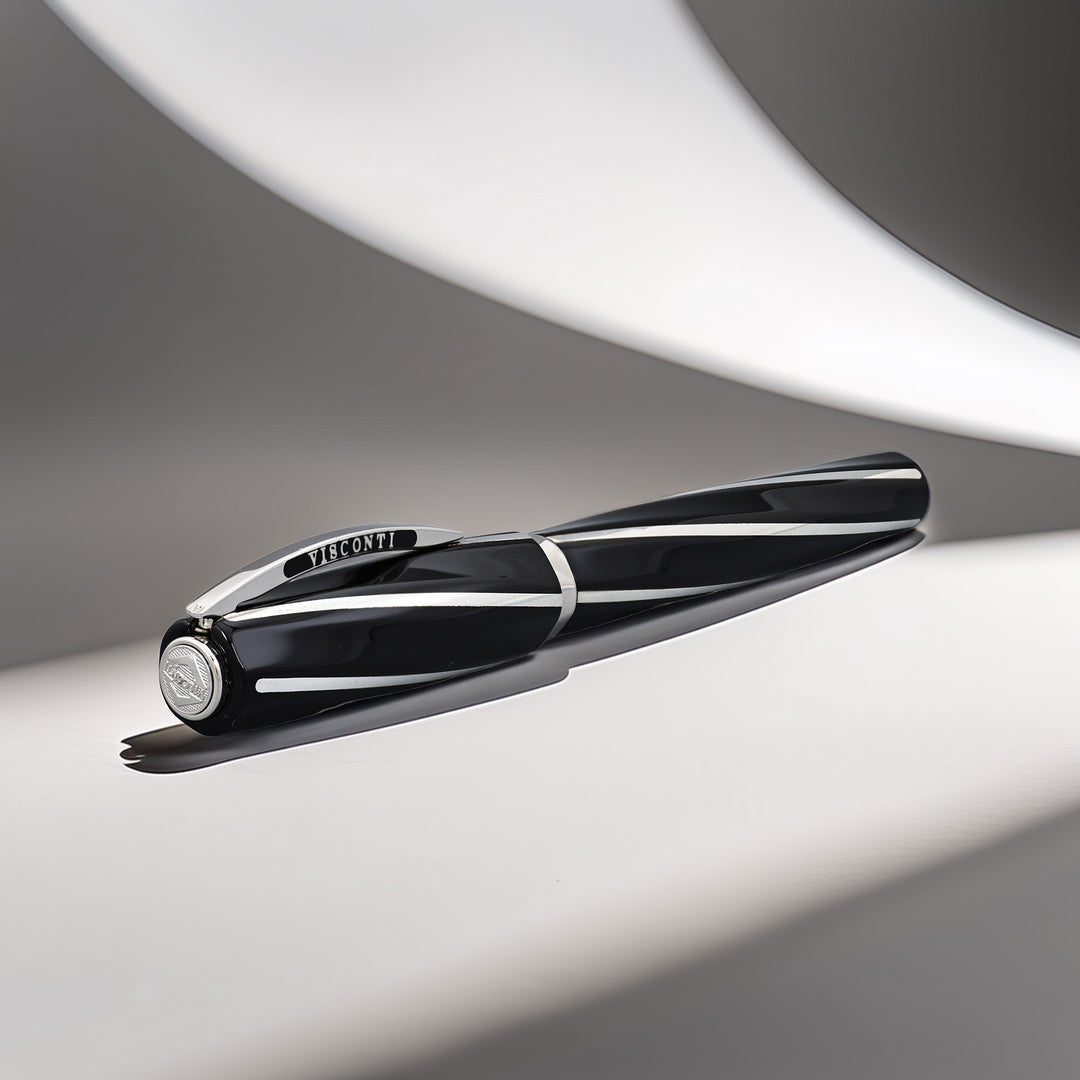 Visconti Divina Elegance Black Oversized Fountain Pen