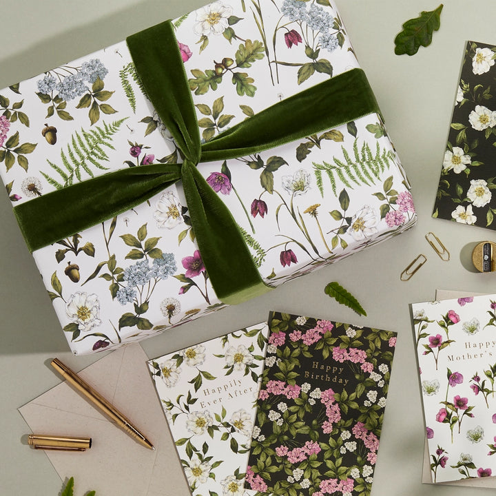 Catherine Lewis Cottage Garden - Ivory Gift Wrapping Paper (2 Sheets)