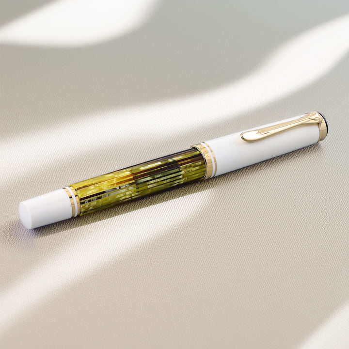 Pelikan Souverän M400 Tortoise And White Foutain Pen
