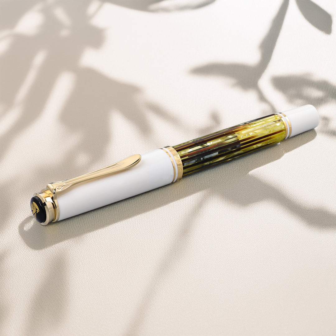 Pelikan Souverän M400 Tortoise And White Foutain Pen