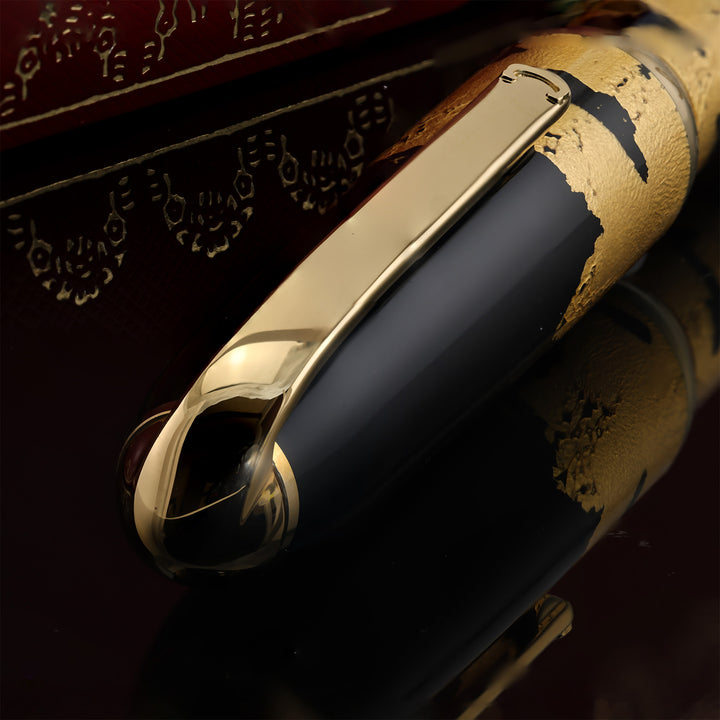 Cartier dandy Black Lacquer Gold Foils LE Fountain Pen