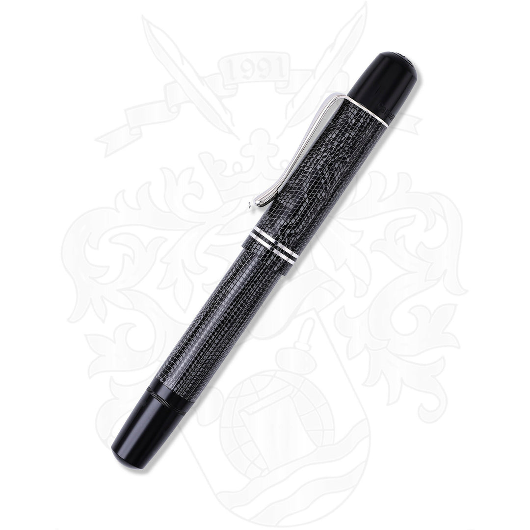 Pelikan M101N Lizard Fountain Pen