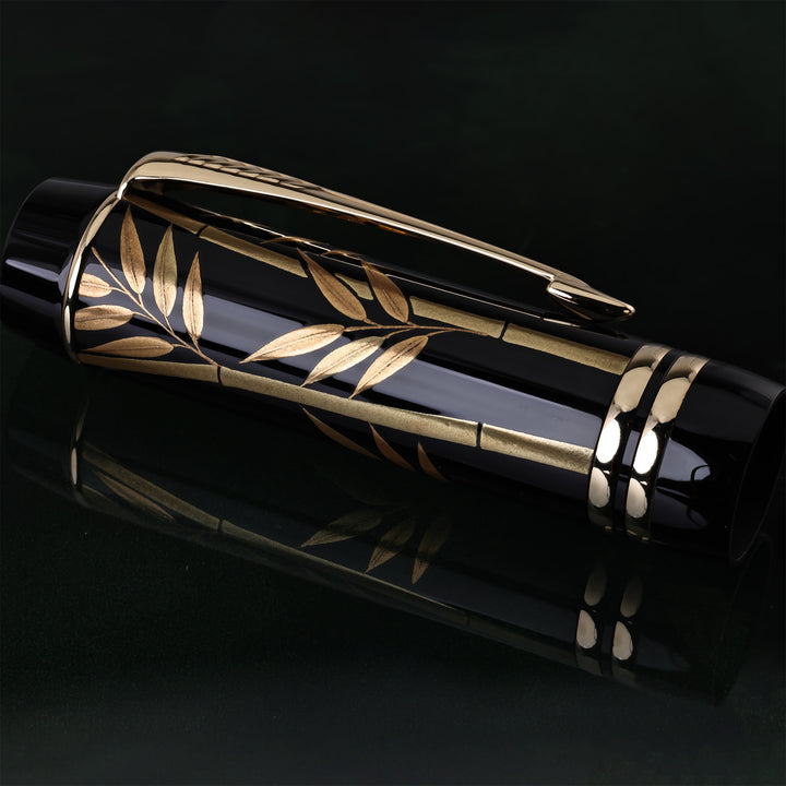 Parker Duofold Panda Maki-e Fountain Pen Limited Edition