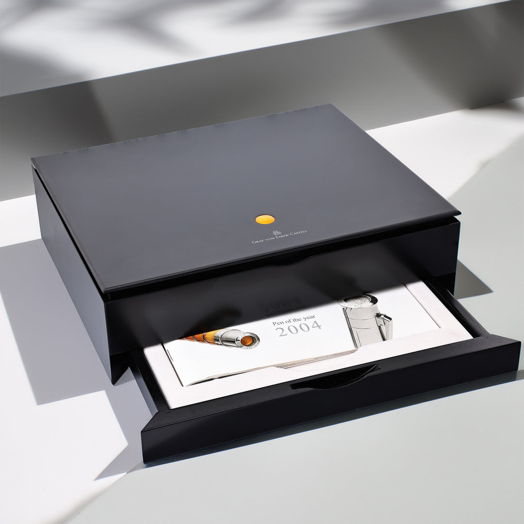Graf von Faber-Castell Pen of the Year 2004 – Amber Edition