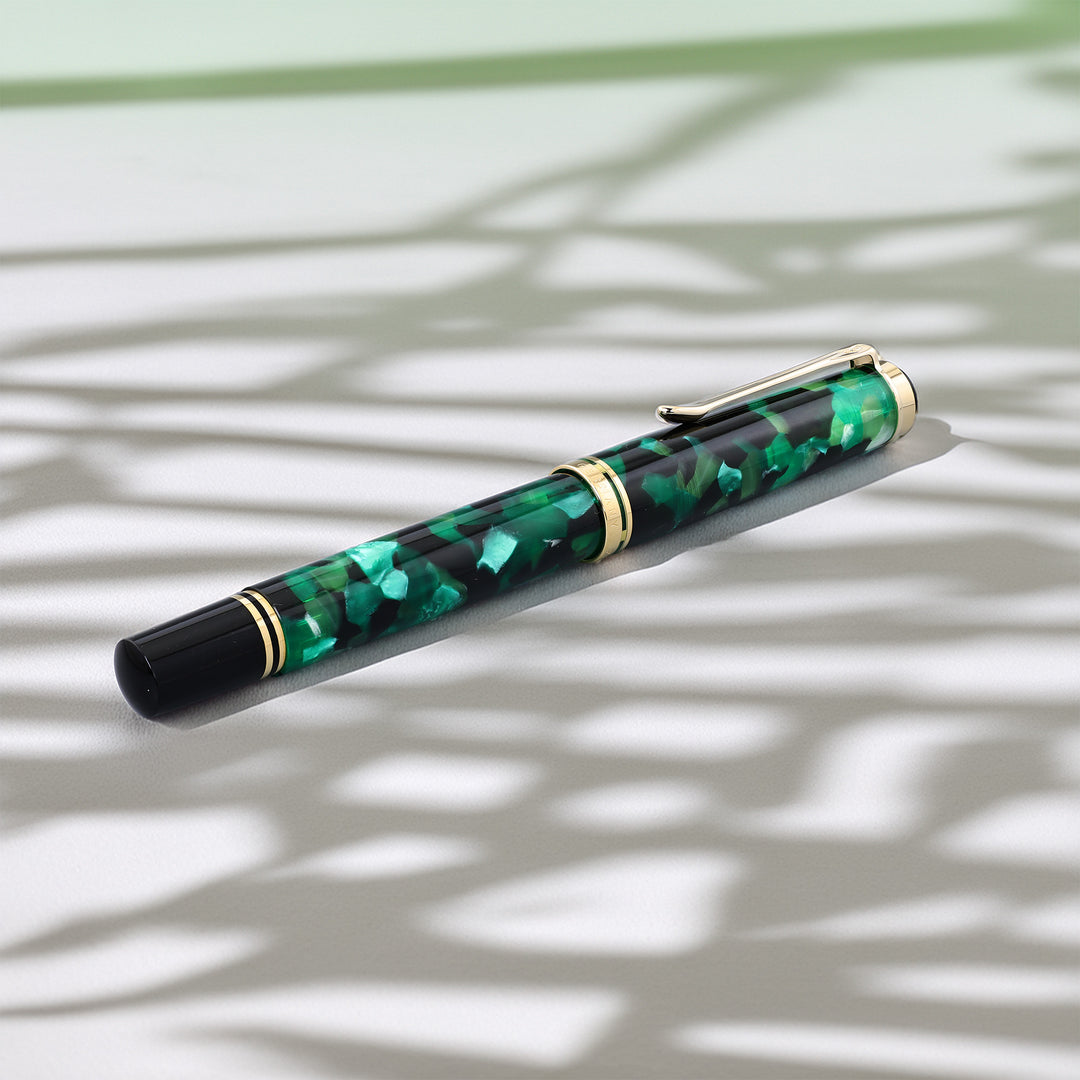 Pelikan M620 City Series Berlin Special Edition Fountain Pen (two chicks)