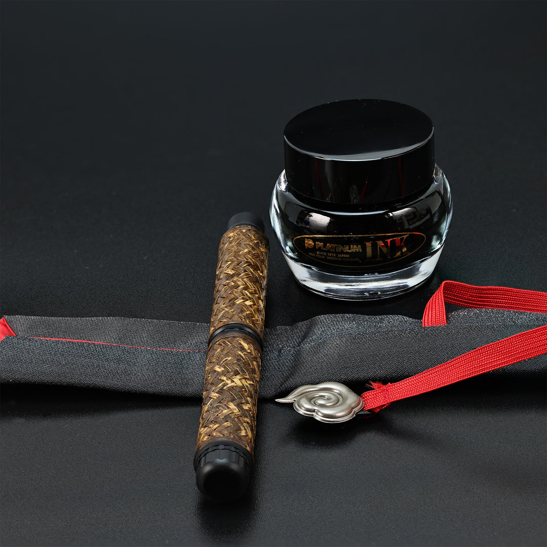 Platinum Izumo Bamboo Weave Torafudake Tiger