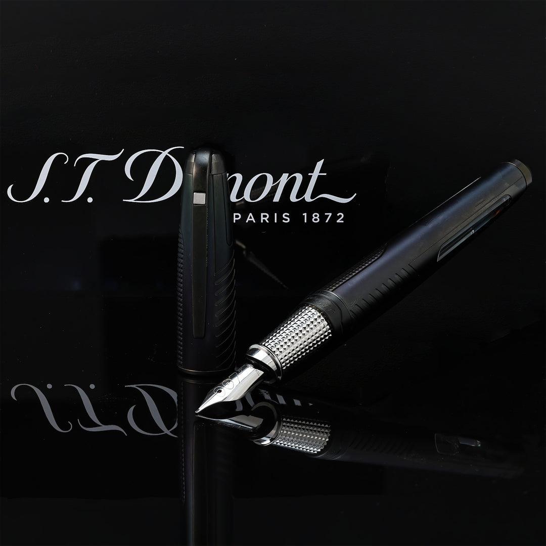 S.T Dupont 007 Limited Edition Fountain PEn