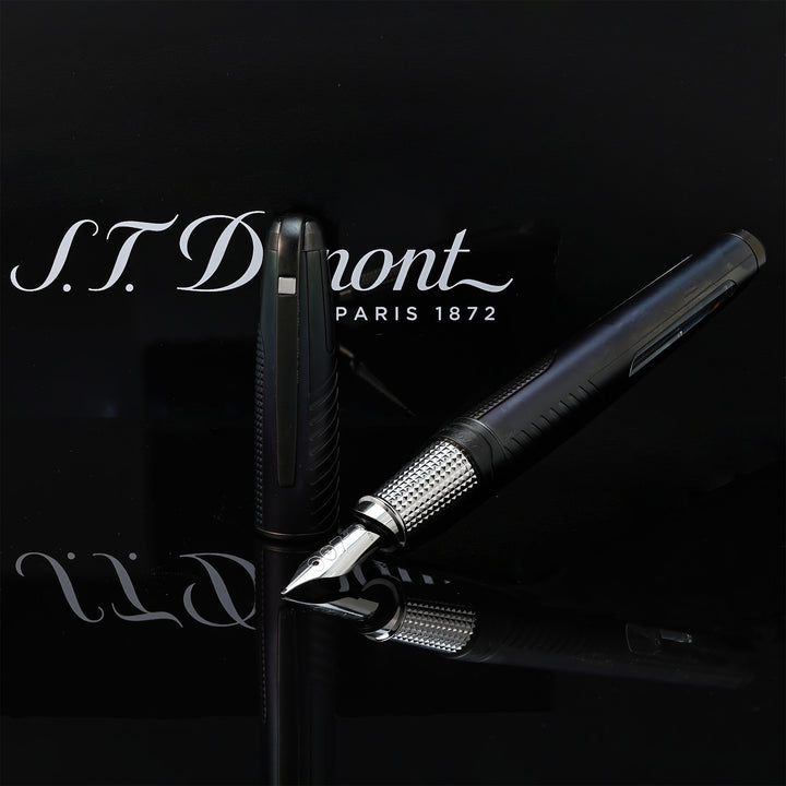S.T Dupont 007 Limited Edition Fountain PEn