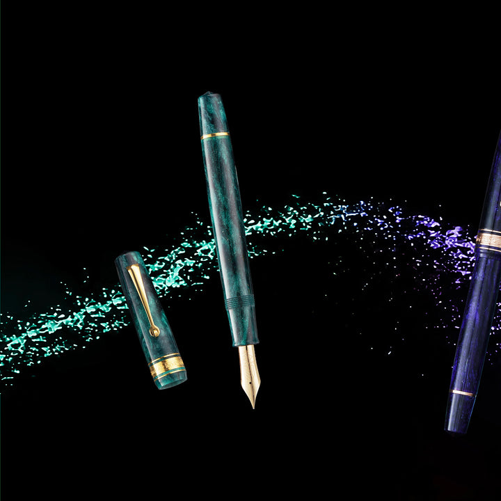 OMAS Bologna Smeraldo Elegante Fountain Pen