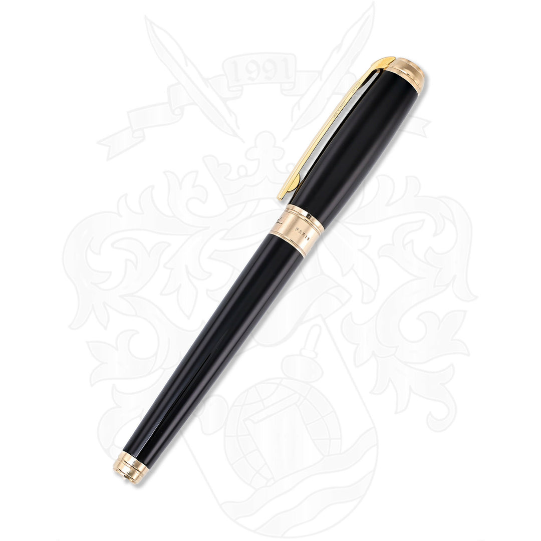 S.T. Dupont Line D Large Fountain Pen - Black &amp; Gold