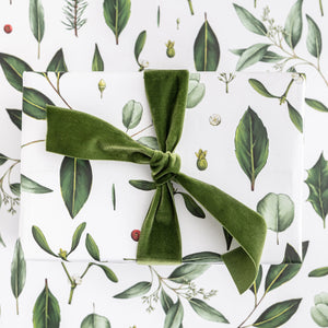 Catherine Lewis Greenery - White Floral Gift Wrapping Paper (2 Sheets)