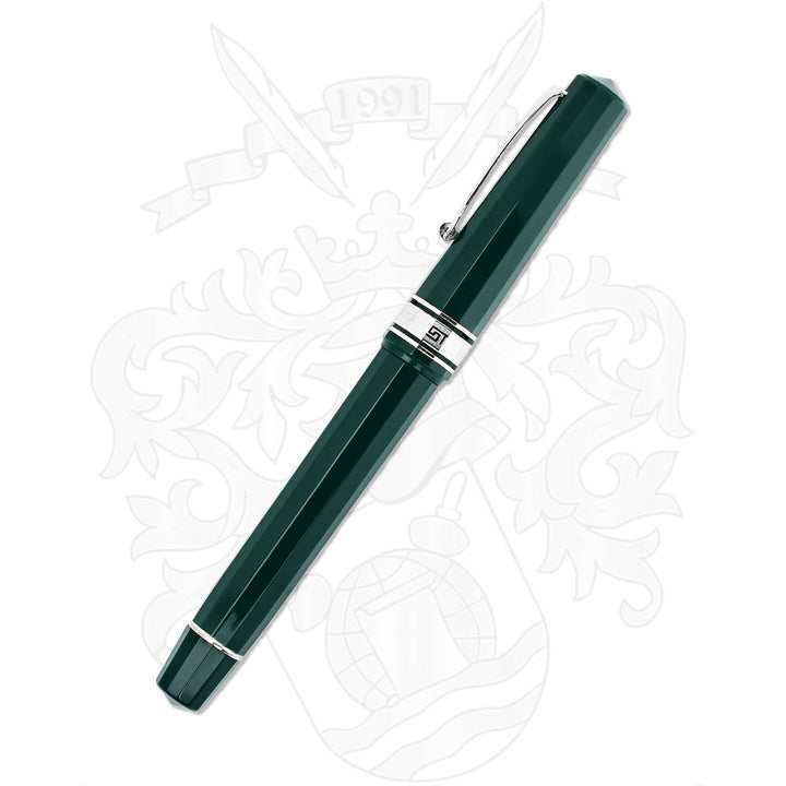 Omas Arte Italiana Milord Mid Size Green Fountain Pen