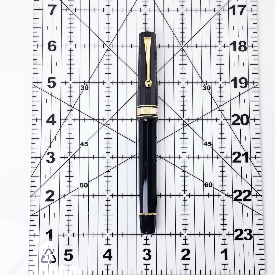 Omas Arte Italiana Milord Mid Size Fountain Pen