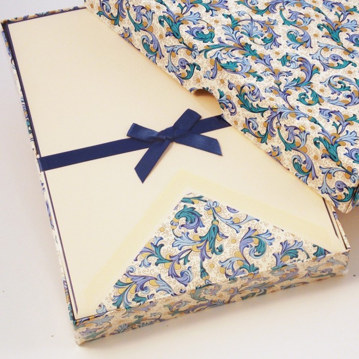 Blue Florentine Writing Paper and Lined Envelopes 6.25" x 8.50" | Rossi 1931 Italian Stationery