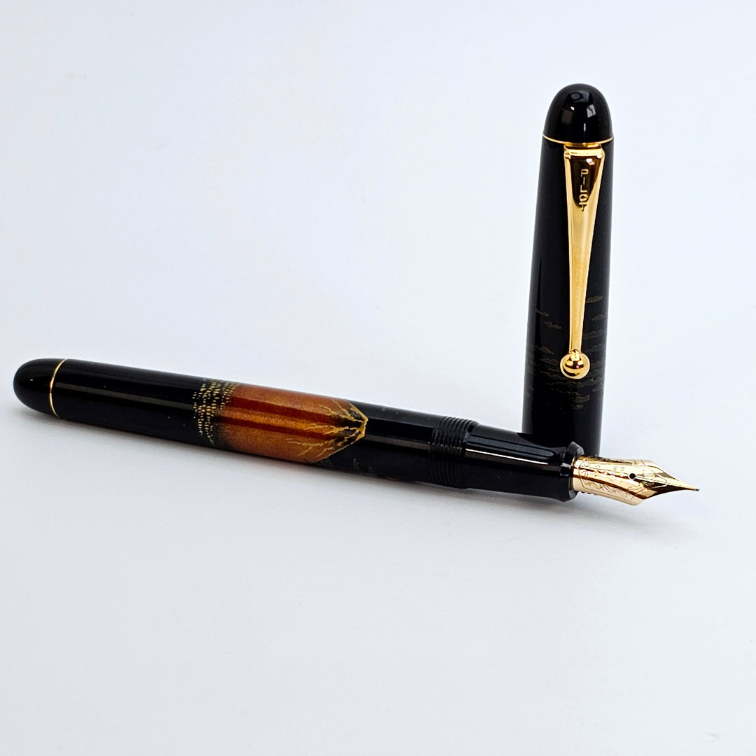 Pilot Maki-e Red Mt. Fuji Fountain Pen