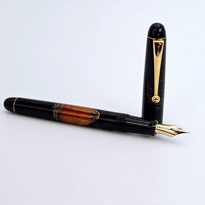 Pilot Maki-e Red Mt. Fuji Fountain Pen
