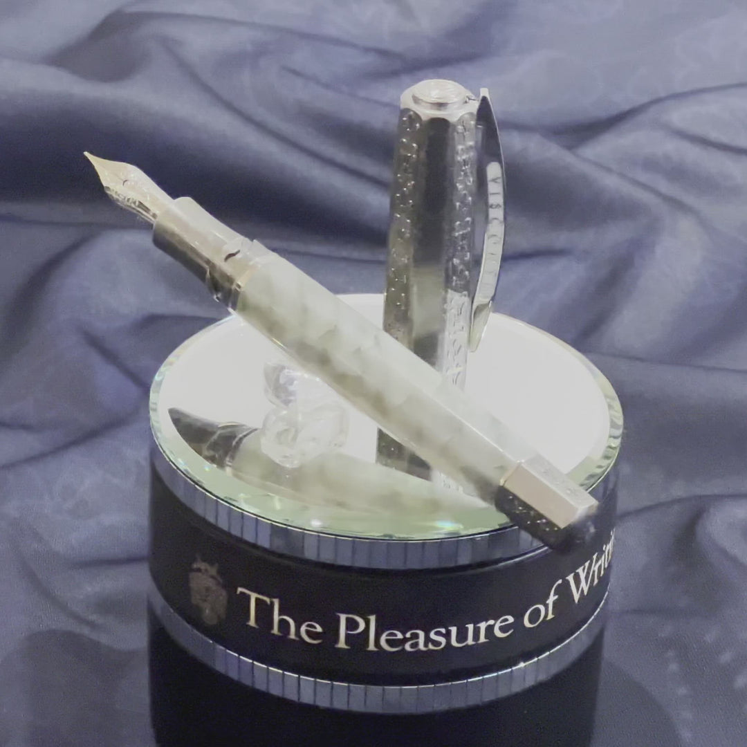 Visconti il Magnifico Fountain Pen - Green Marble