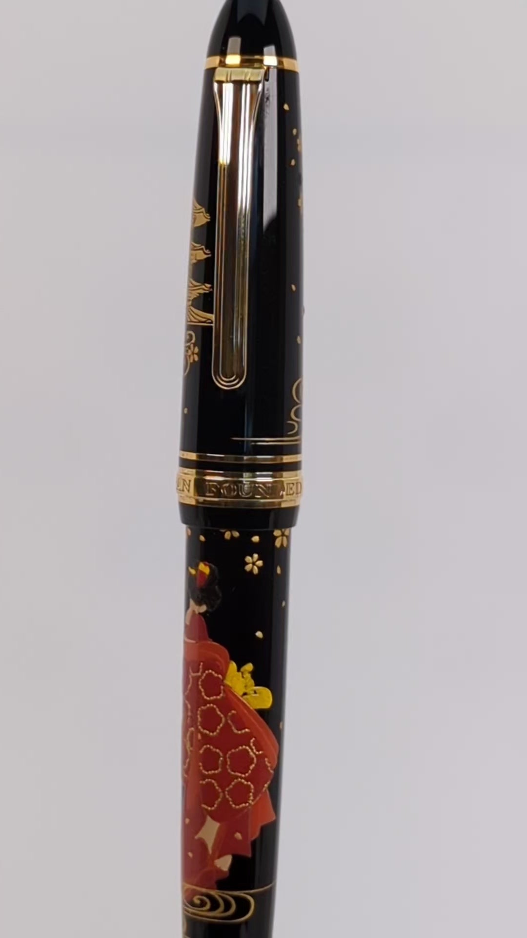 Sailor classic Kyo Maki-e  Immortal Star - Geisha  Fountain Pen