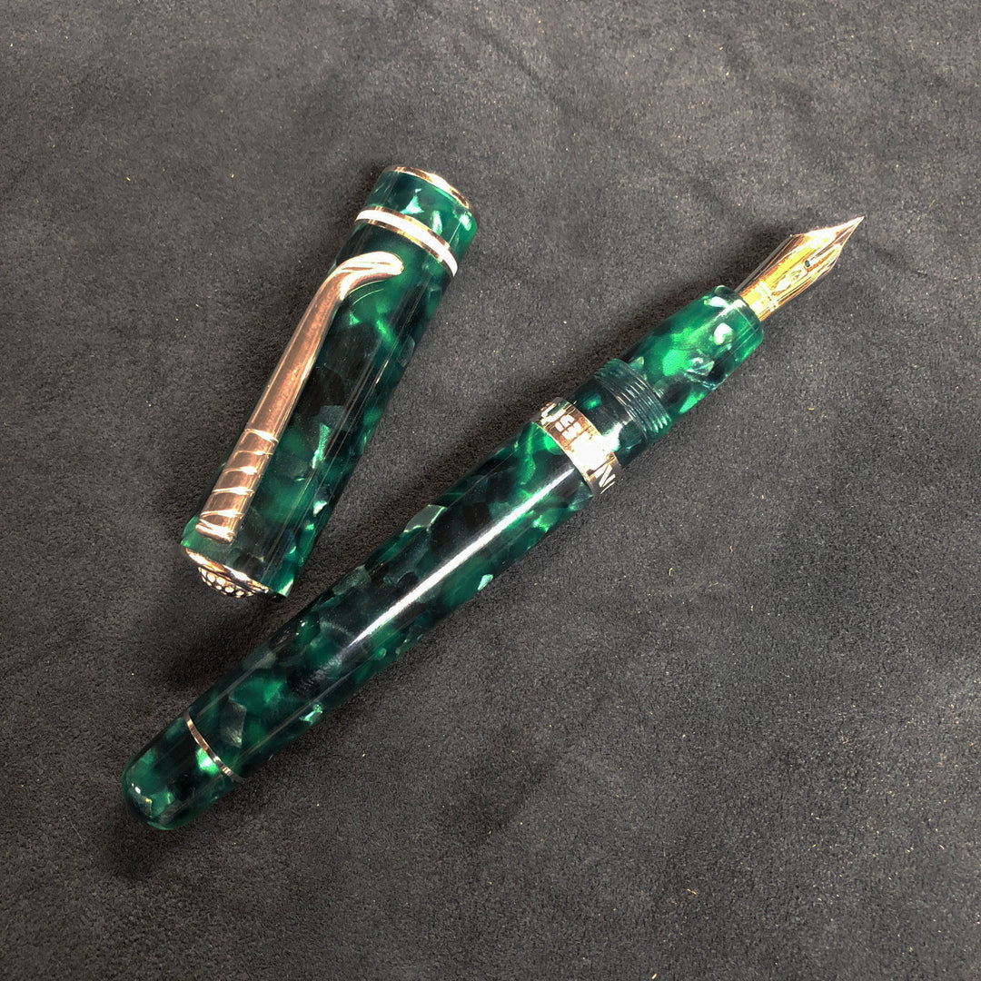 Delta Limited Edition Fusion Golf Fountain Pen