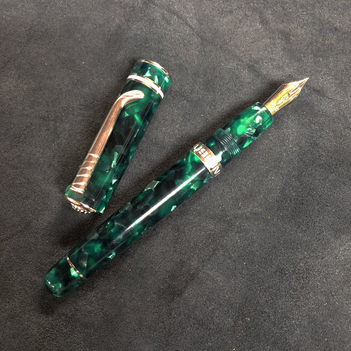 Delta Limited Edition Fusion Golf Fountain Pen