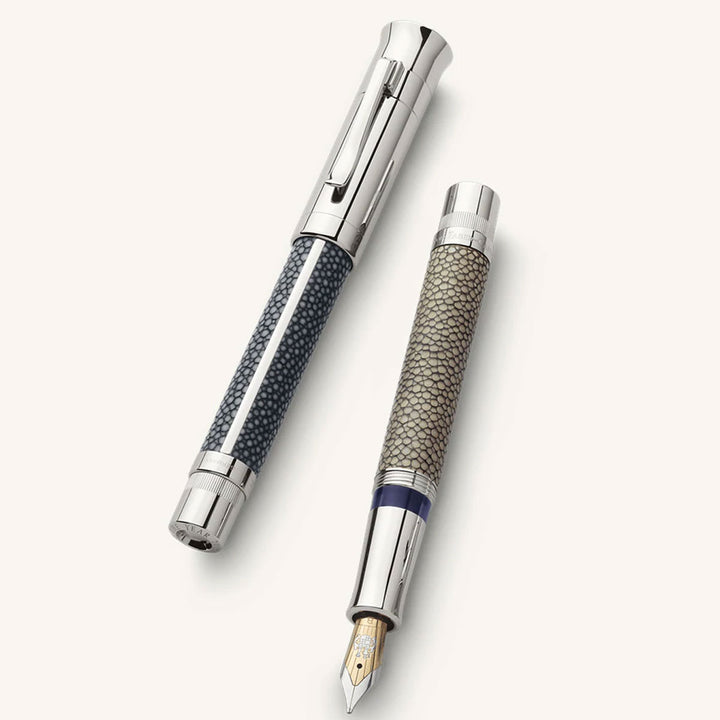 Graf von Faber-Castell Pen of the Year 2005 Olive Galuchat