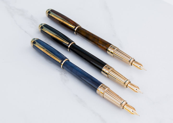 S.T. Dupont Line D Large Fountain Pen - Black &amp; Gold