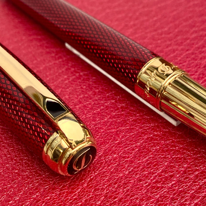 S.T. Dupont Diamond Guilloche Fountain Pen - Ruby