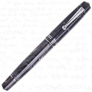 Leonardo Officina Italiana Momento Zero Fountain Pen - Dark Horn (Silver Trim)