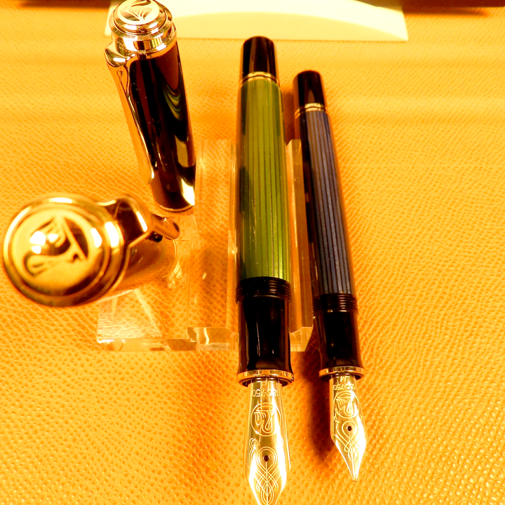 Pelikan Souverän M800 - Green Stripe