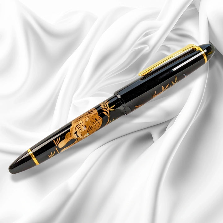 Sailor Maki-e  Bengal Tiger Fountain Pen - Limited Edition - Endangered Mammals
