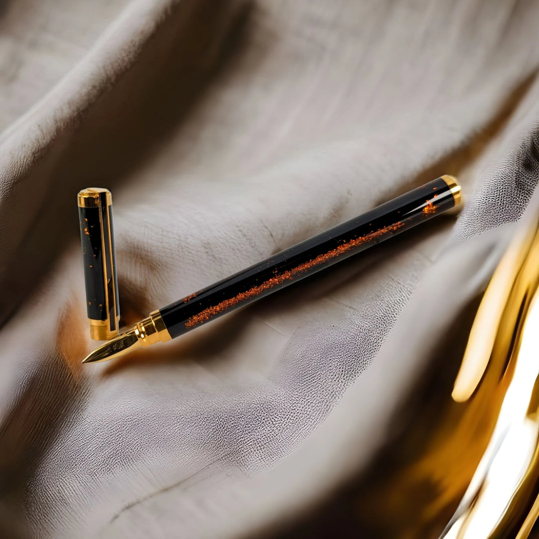 S.T. Dupont Classic Slim Gold Dust &amp; Chinese Lacquer Fountain Pen - Vintage