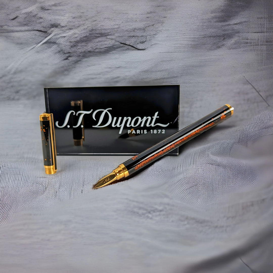 S.T. Dupont Classic Slim Gold Dust &amp; Chinese Lacquer Fountain Pen - Vintage