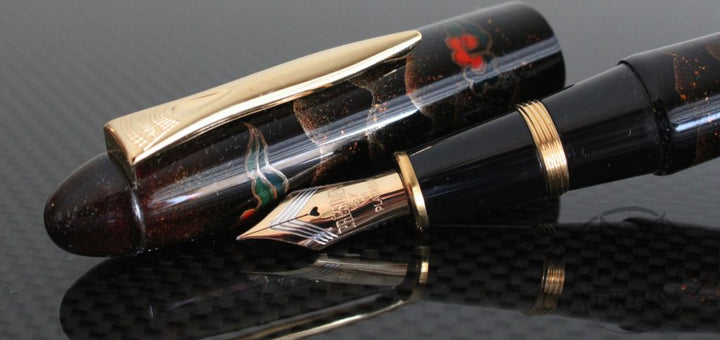 Platinum Izumo Maki-E Fountain Pen - Yagumonuri