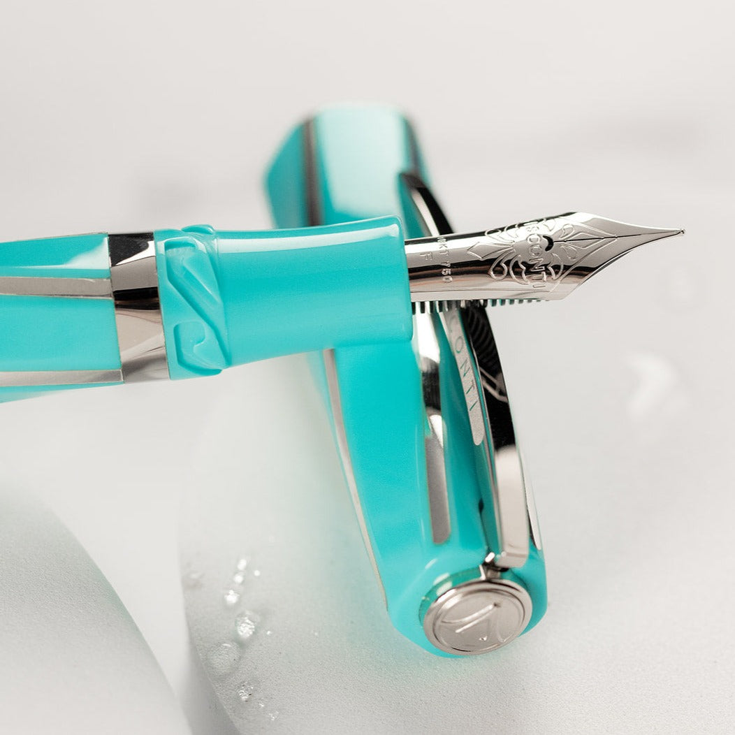 Visconti Divina Elegance Oversize Wave - Fountain Pen (14k Nib)