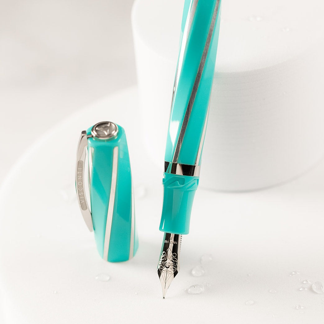 Visconti Divina Elegance Oversize Wave - Fountain Pen (14k Nib)