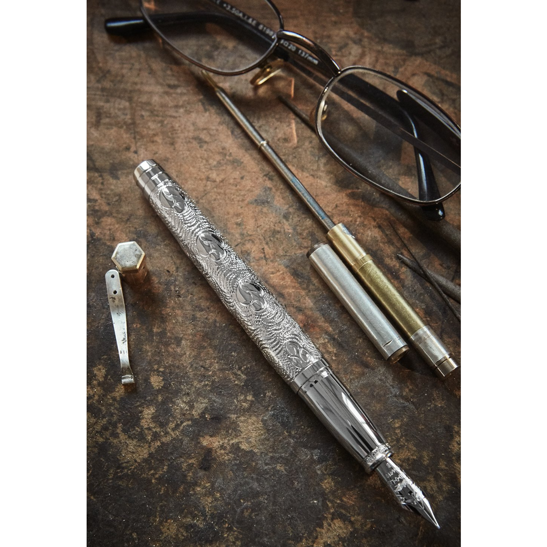 Yard-O-Led Viceroy Grand Fountain Pen - Victorian