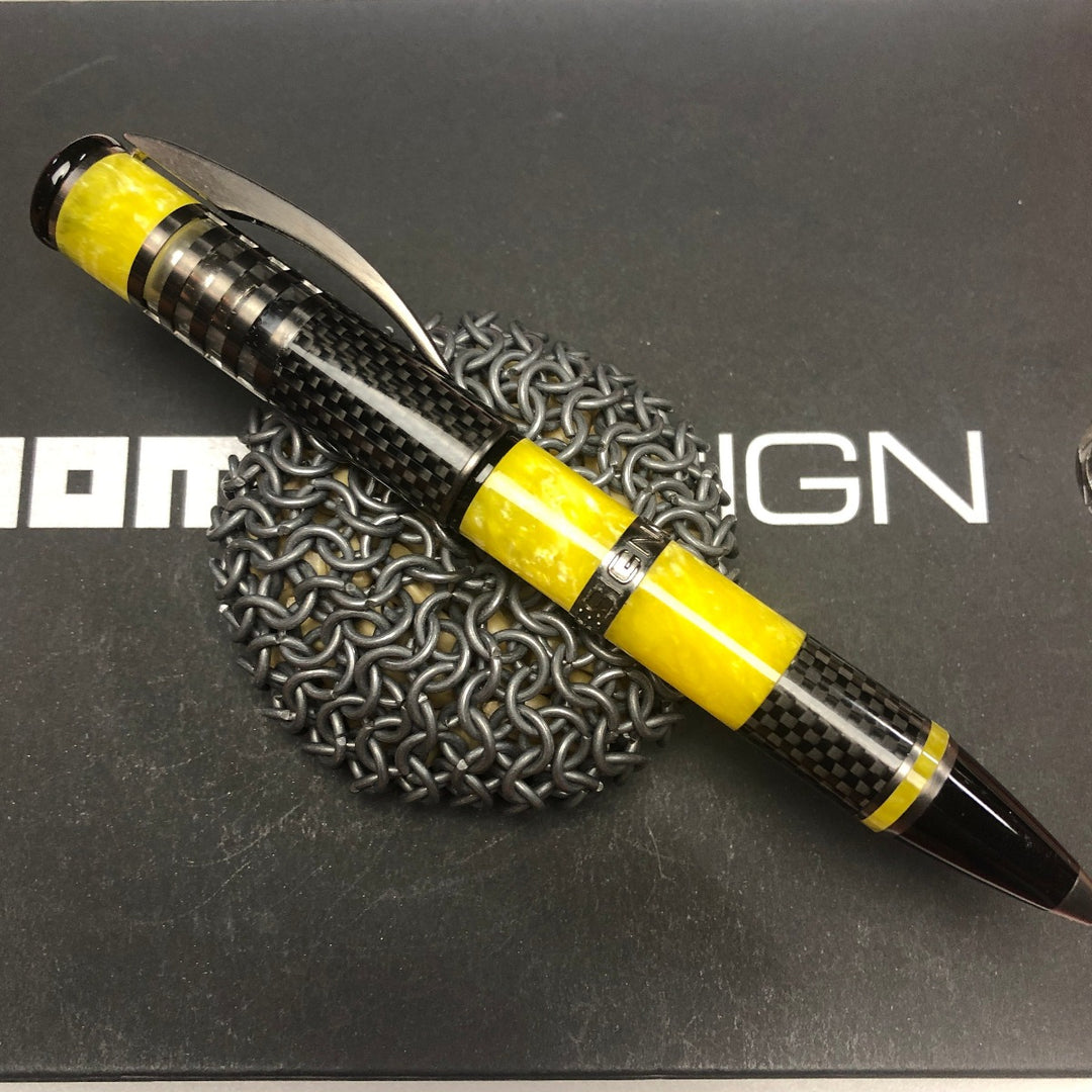 DELTA The Pleasure of Writing 30th Anniversary Momo Yellow / Carbon -  Ballpoint