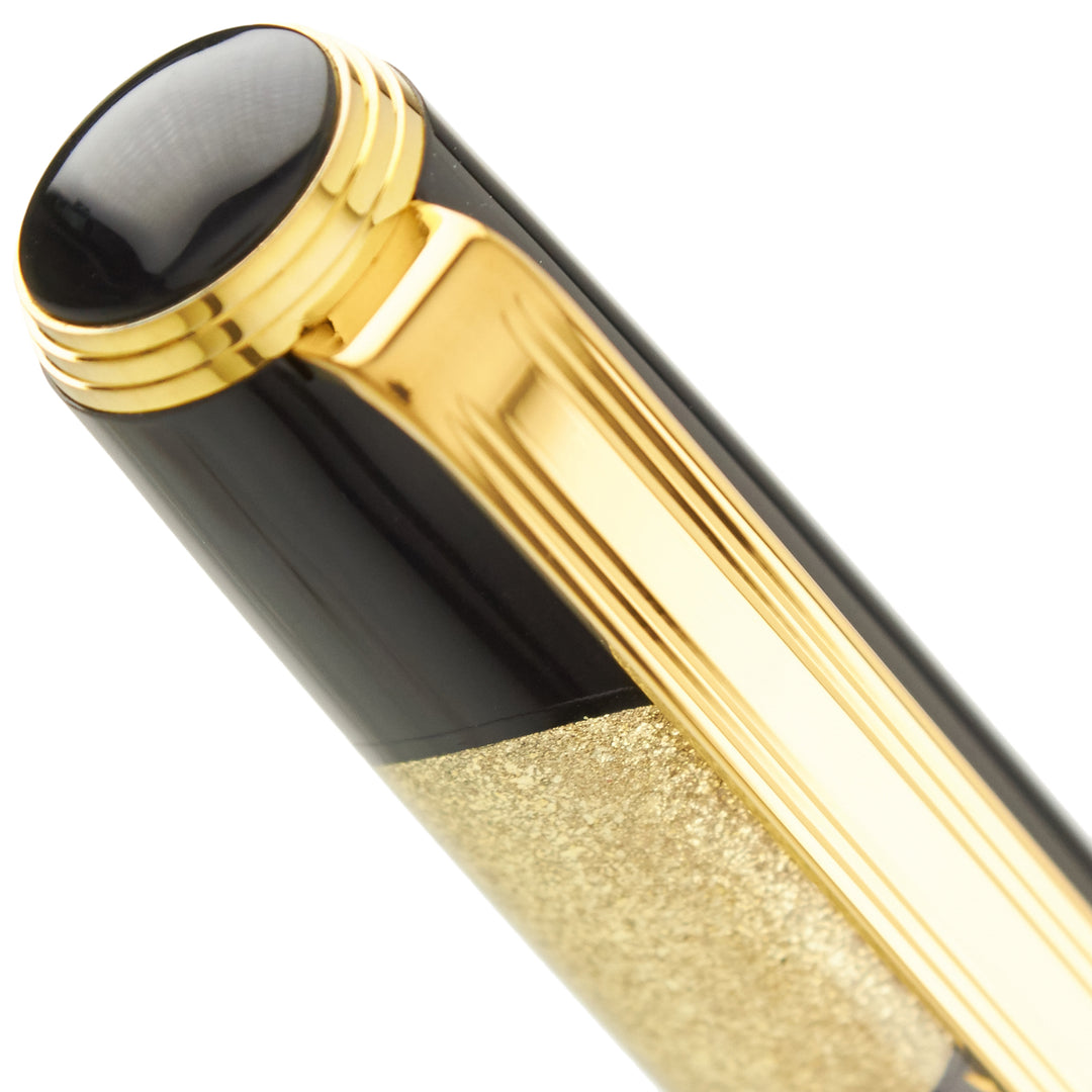 Platinum Classic Maki-E Kanazawa Leaf Fountain Pen - Moon &amp; Rabbit